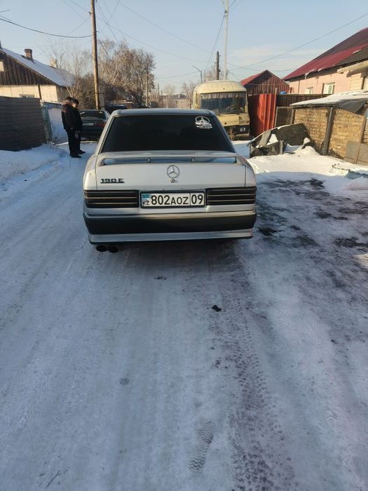 Здравствуйте всем продам мерса 190