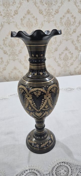Продаю Индийские вазы антиквариат