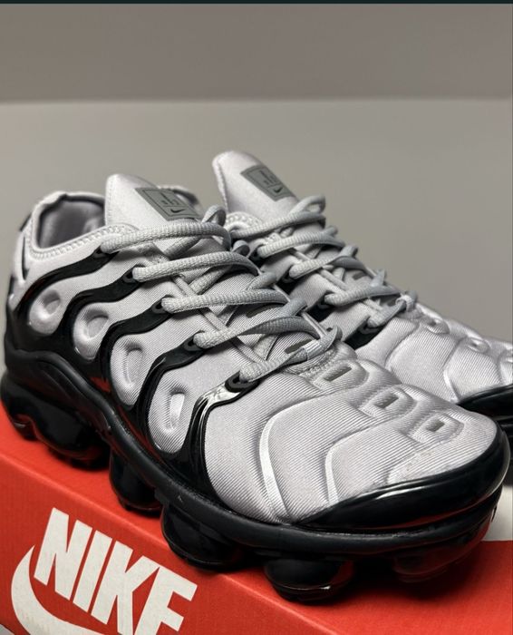 Nike Vapor Max Plus Grey Black