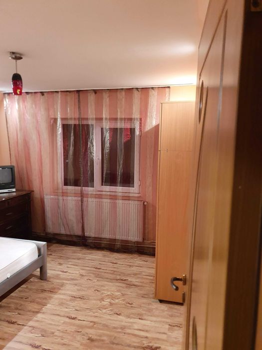 Vand Apartament 2 camere, decomandat - direct proprietar
