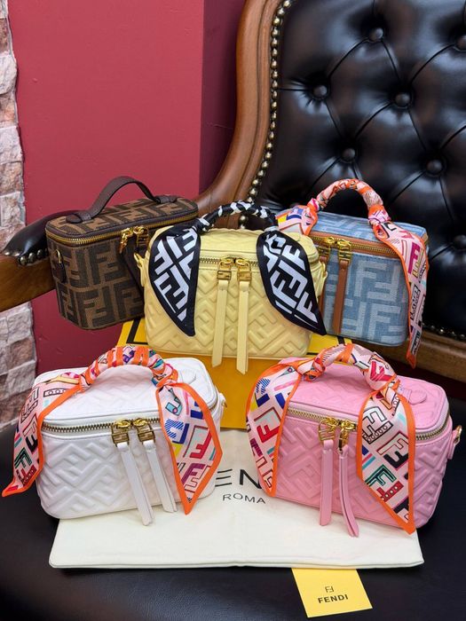 Дамска чанта fendi