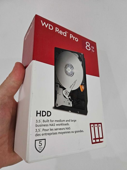 Hard extern 8tb nou la cutie.