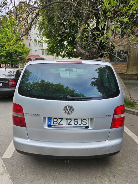 Vând Vw Touran 1.9 TDI