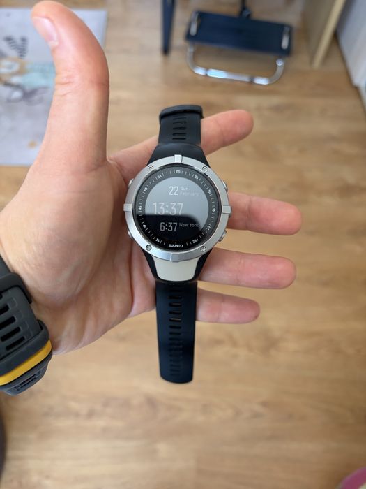 Suunto Spartan Trainer Wrist HR Finlandez idem Garmin garantie 2027