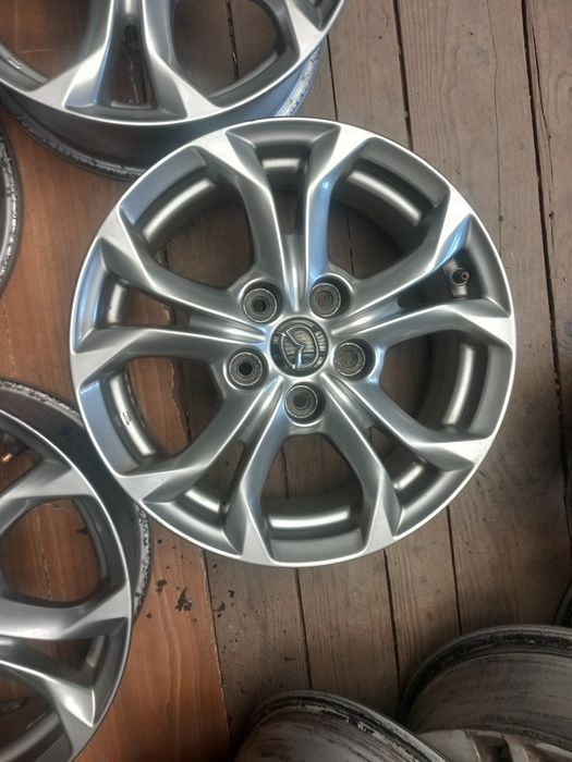 Jante mazda r16 5x114.3 et 50