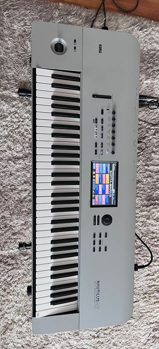 Korg Nautilus 61 AT ( ediție limitată) gri