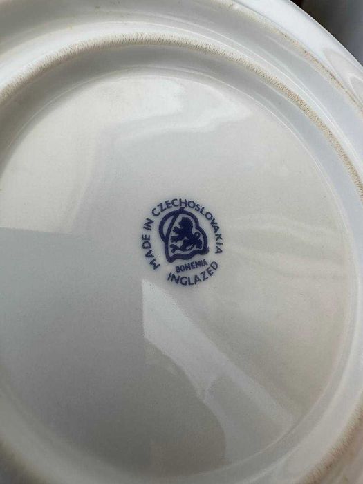 Столовый сервиз чехословацкий на 6 персон, 34 предмета