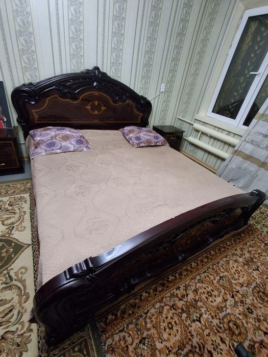 Продаётся спальный гарнитур