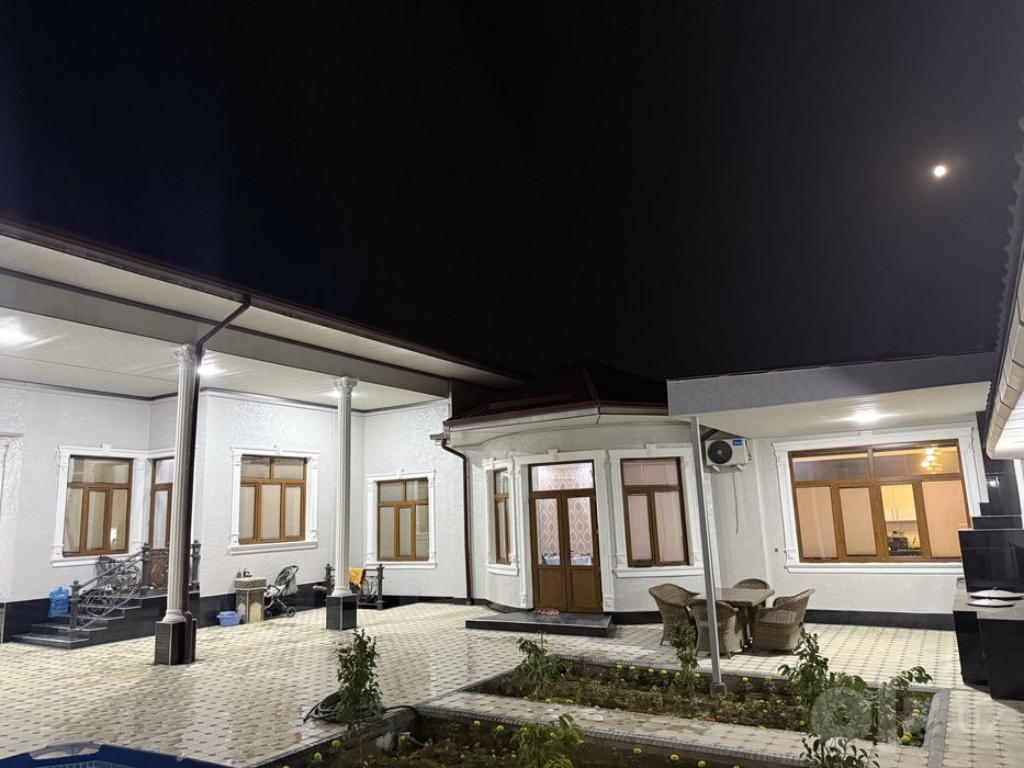 Taraqqiyda hovli sotiladi