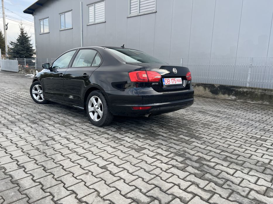 Vand VW Jetta 1.6 diesel , euro 5 !
