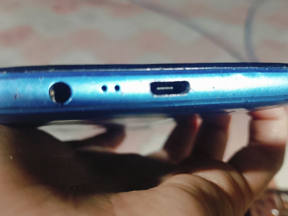 Продам б/у Realme c11 2021