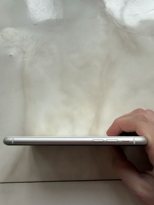 iPhone Xr 64 gb 16 iOS