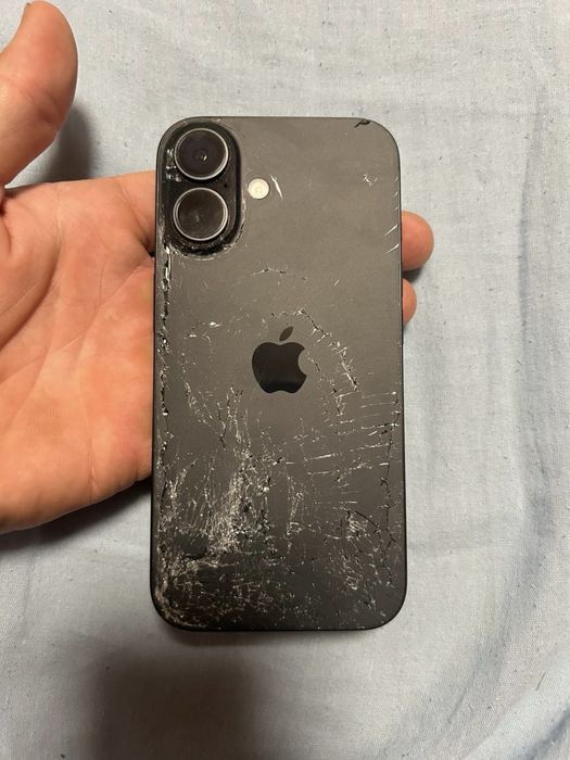 Vand sau schimb iphone 16