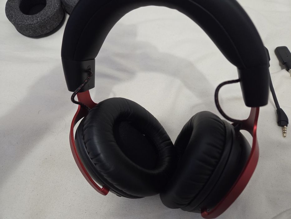 Căști gaming HyperX Cloud III Wireless