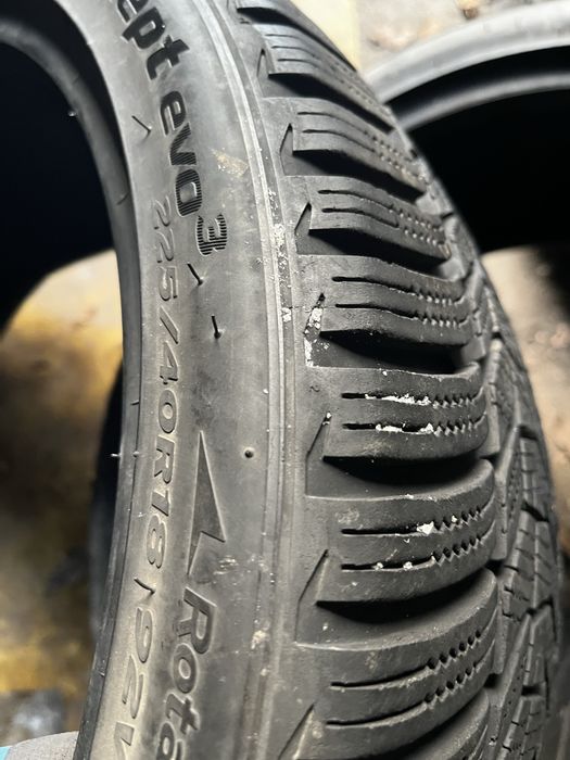 Два баллона 225// 40// 18 – зима