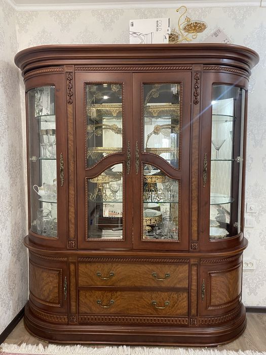 Сервант для посуды