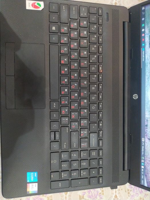 Hp 250 /8G Core i 5-1135G7/8/256/15.6" FHD