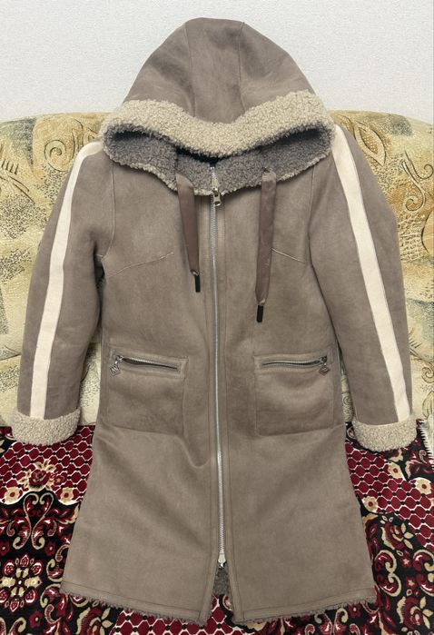 Продается стильная двухсторонняя дубленка