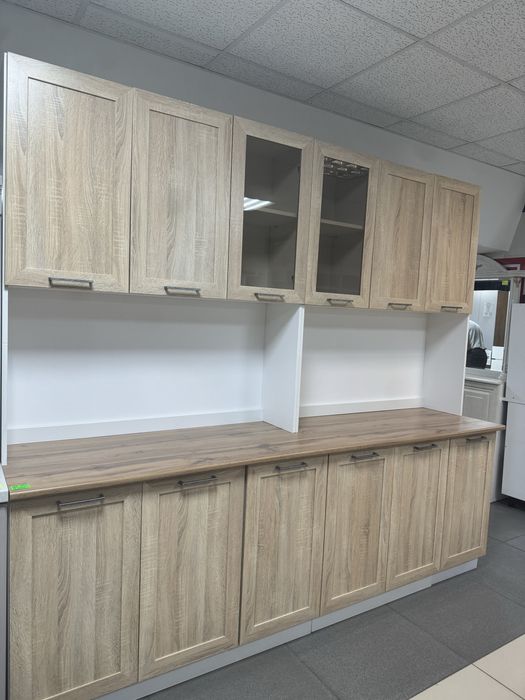 Кухонный гарнитур новый буфетного типа