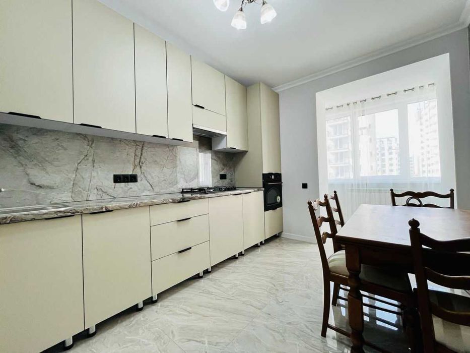 Дава се под наем Двустаен апартамент в София, Банишора - 64 кв.м за 400 € - Снимка #2