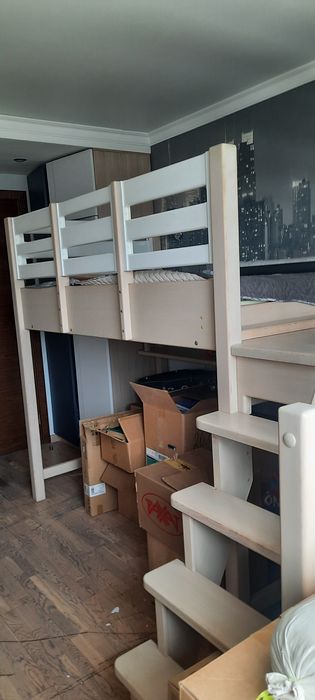 Продается в рассрочку 2х ярусная кровать с массива