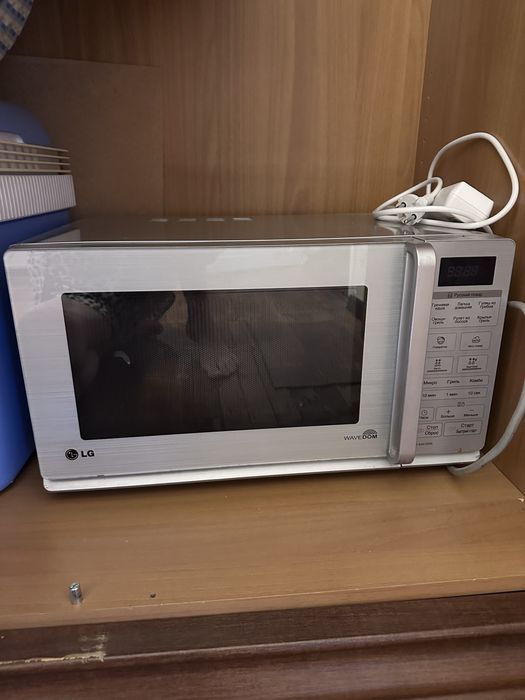 Микроволновка LG