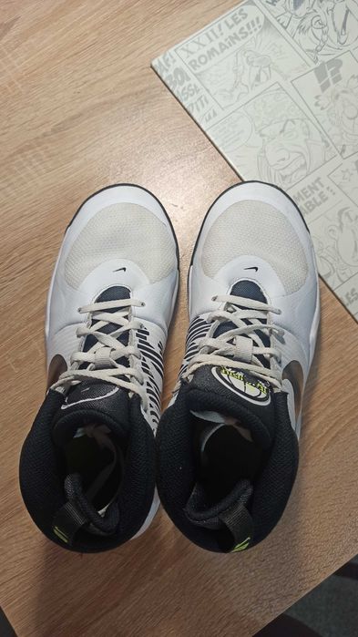 Nike Team  Hustle D 9