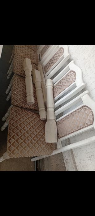 Стол 6 орындык пен 3 жарым метр