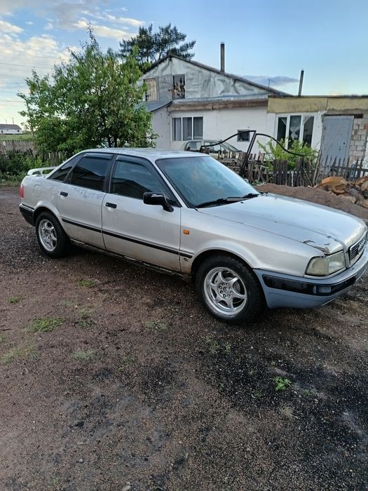 Продам ауди б4 на ходу