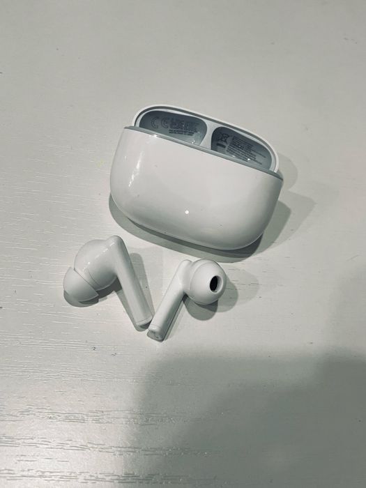 Продам наушники honor