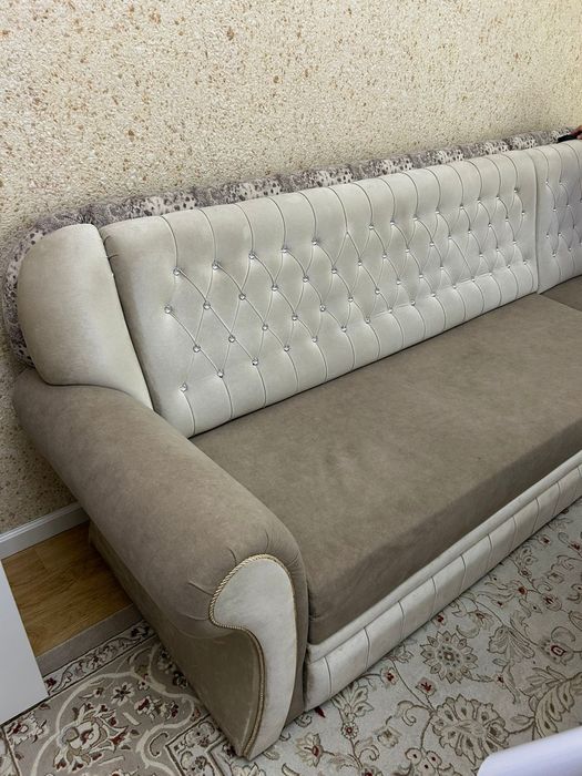 Срочно продам диван