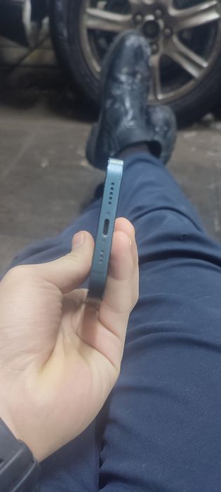 Продам айфон 14.