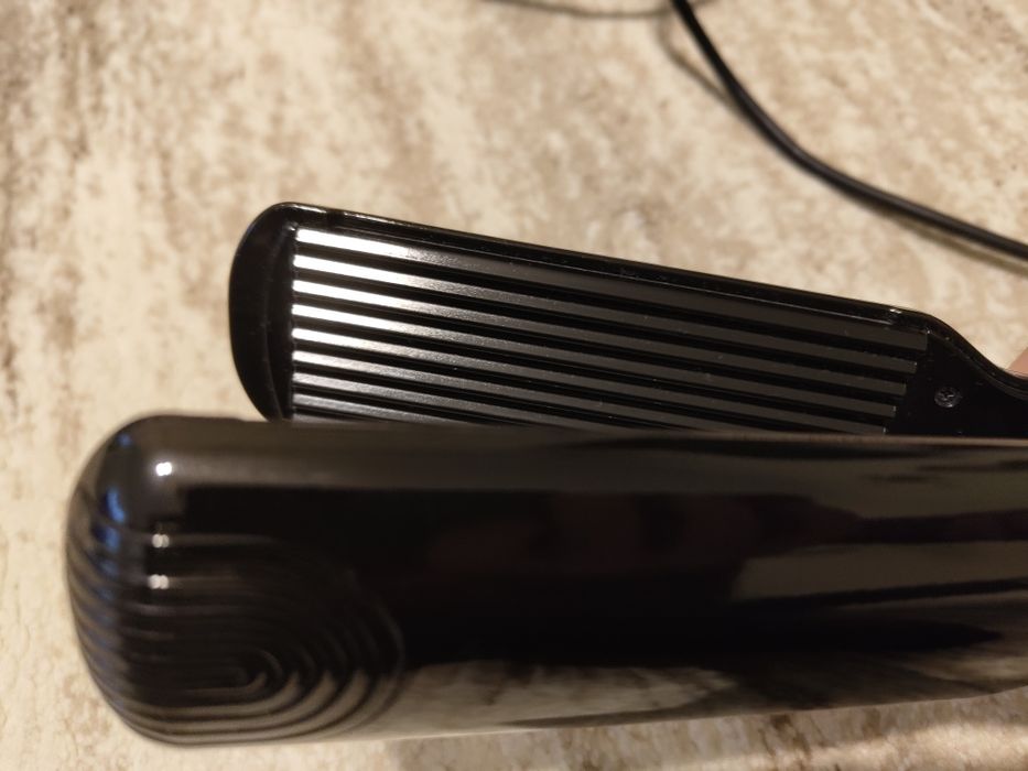 Placa de creponat profesională Mach4 Crimoers S