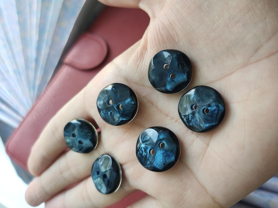 Продам пуговицы очень красивые