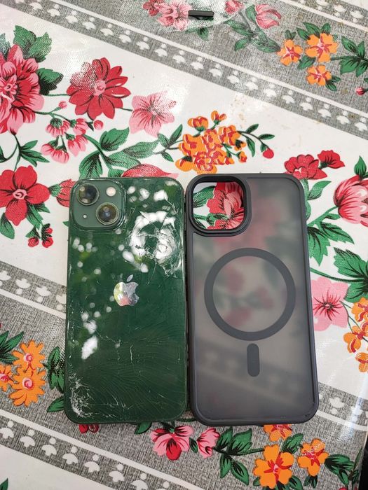 Vand iphone 13 normal