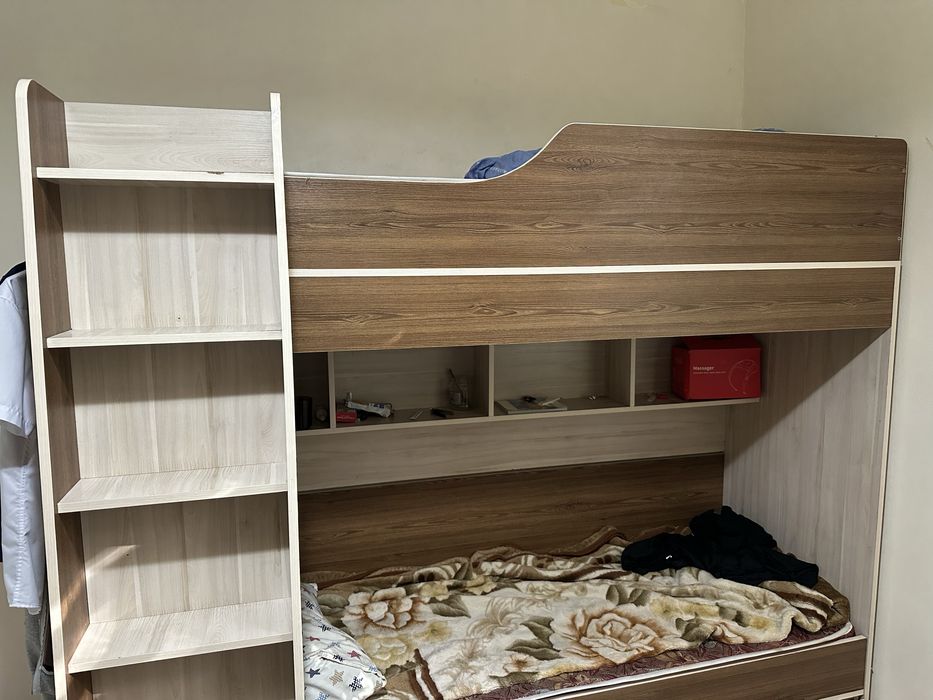 Двухярустная кровать