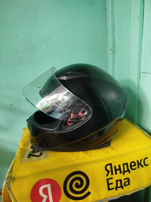 Продаю шлем цена 10.000 тенге