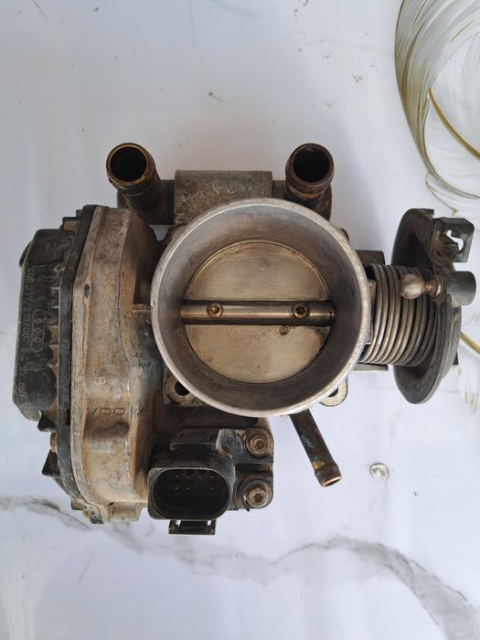 Дроссельноя заслонка