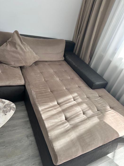 Canapea pentru living