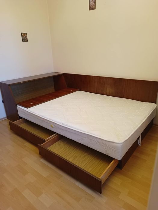 Спалня с ракла и матрак