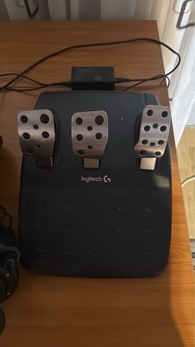 Volan Logitech G29