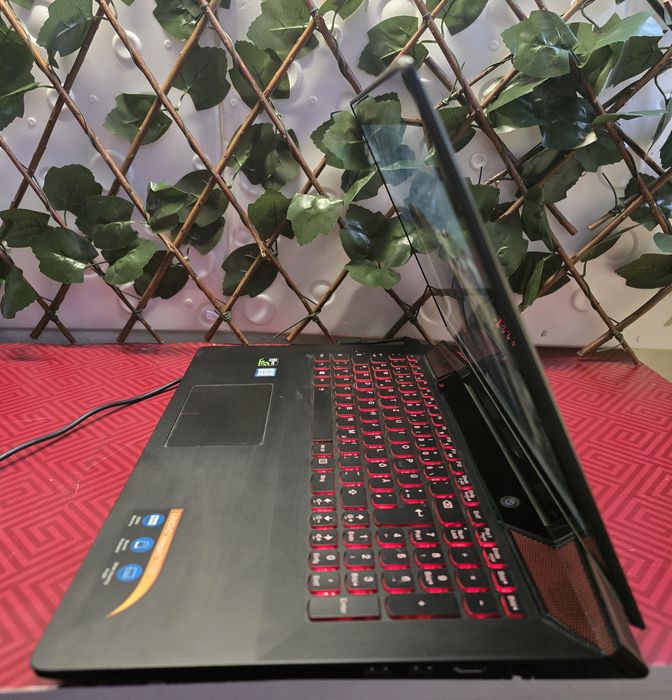 Бюджетен гейминг лаптоп Lenovo IdeaPad Y700, i5, 16gb, GTX 960m