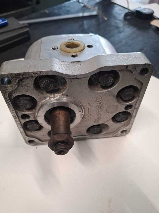 Хидравлична зъбна помпа