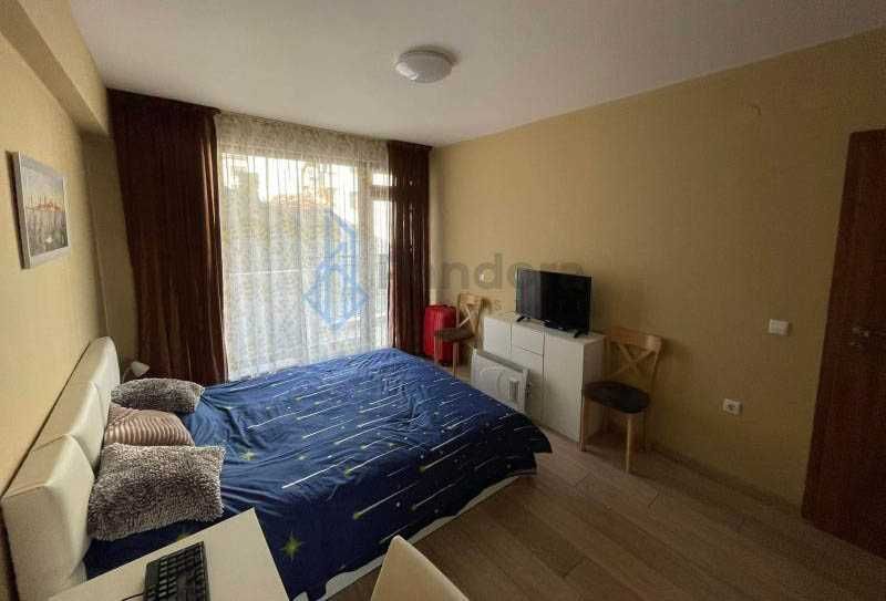 Двустаен апартамент под наем в Центъра