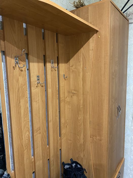 Продам прихожую