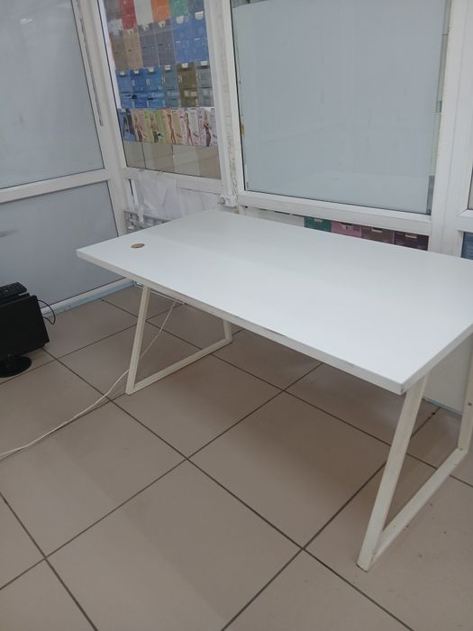 Продам стол не дорого