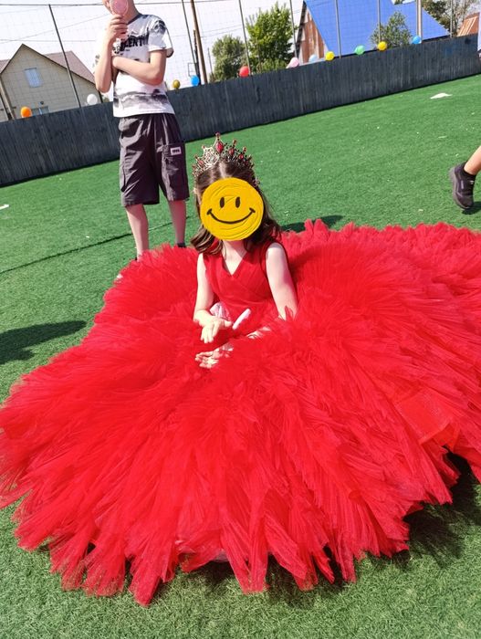 Срочно продам шикарное платье