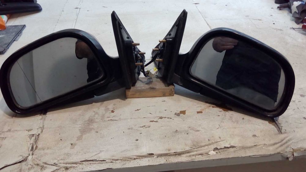 Части за  по-стари модели автомобили