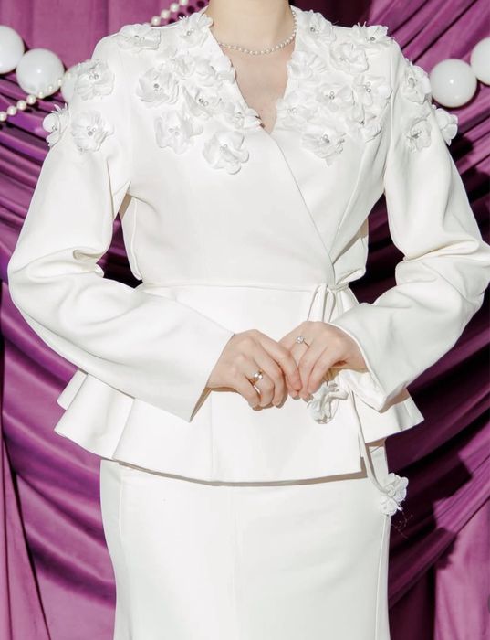 Продам белое платье