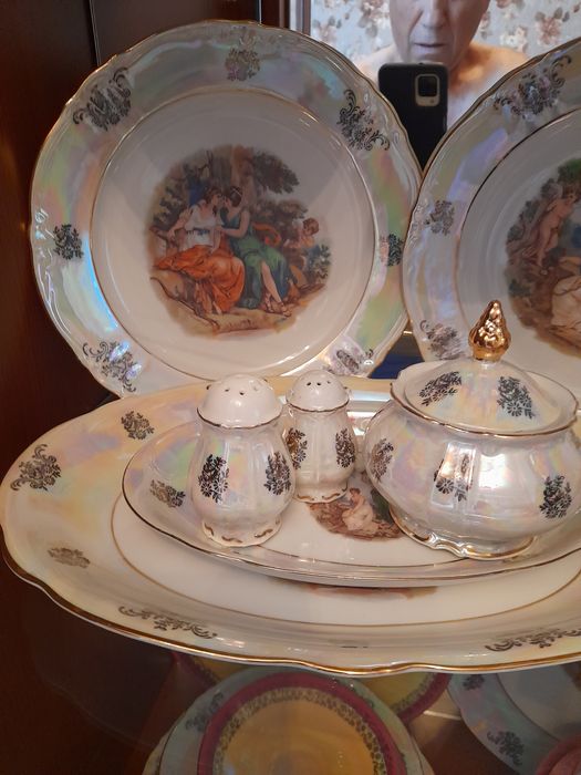 Продаю сервиз мадона, производство гдр,